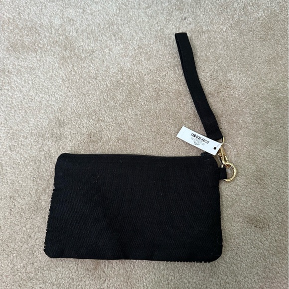 Black and Pink Beaded Heart Wristlet - Picture 2 of 3